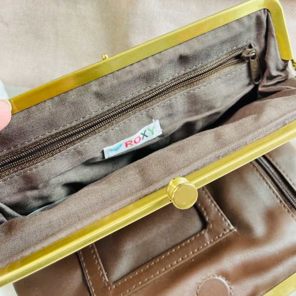 Roxy Clutch/Wallet - Picture 6 of 7